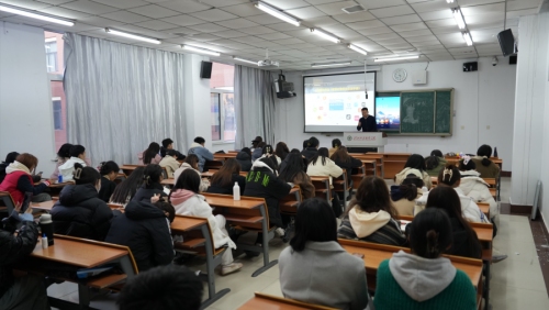 助力SEO行业发展领军人物何亚涛进高校讲座发掘新生力量(图1)